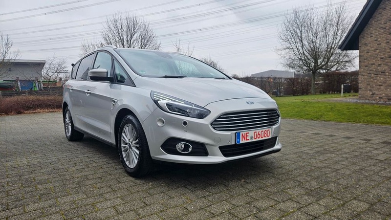 Ford S-Max