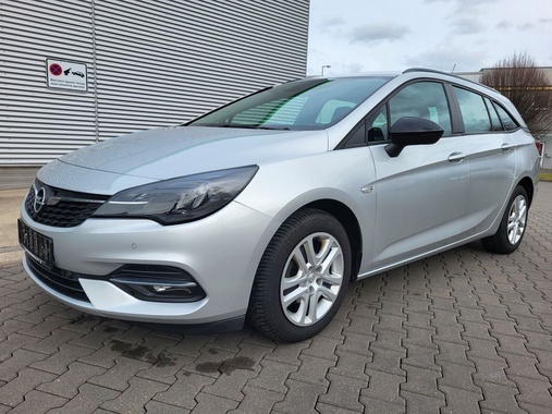 Opel Astra 2021