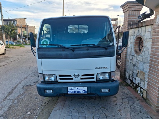 Nissan Cabstar 2005
