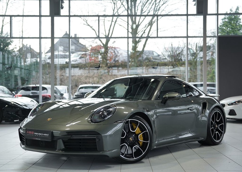 Porsche 992