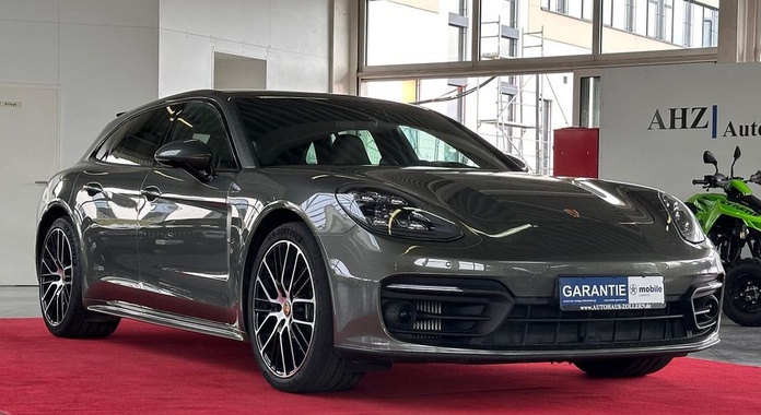 Porsche Panamera 2023