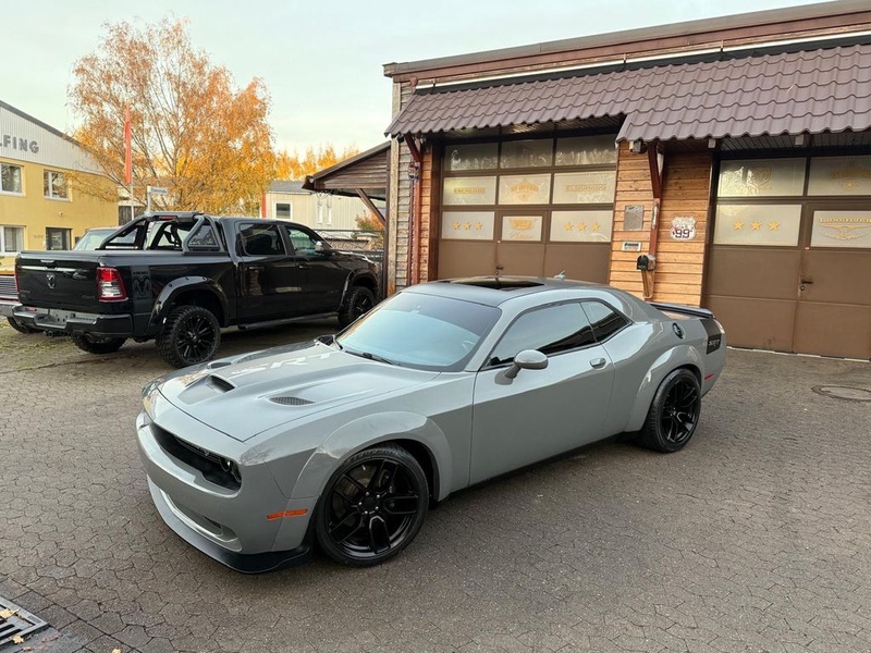 Dodge Challenger
