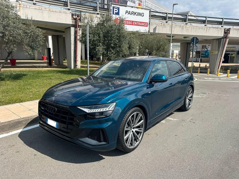 Audi Q8