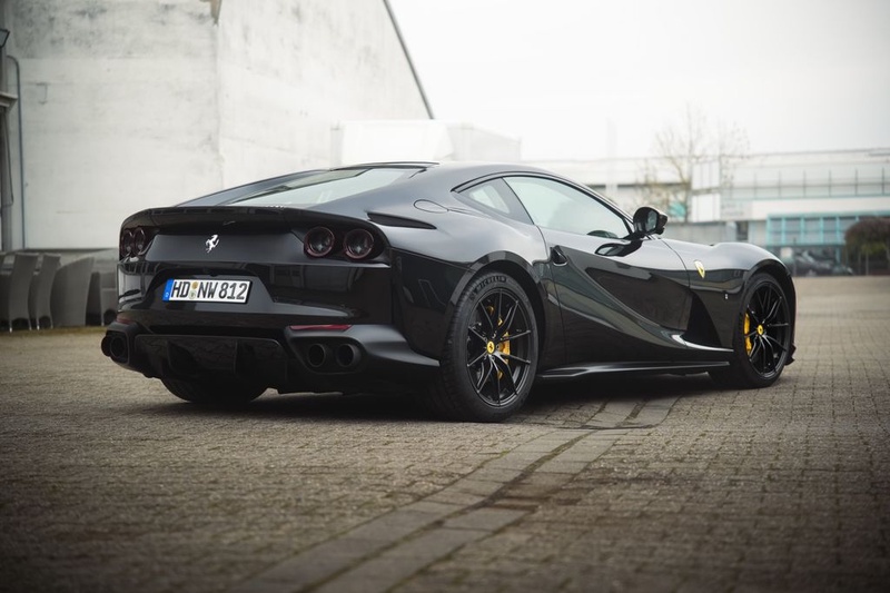 Ferrari 812