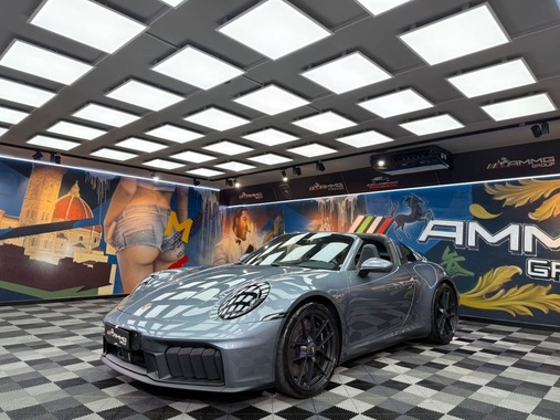Porsche 911 2025