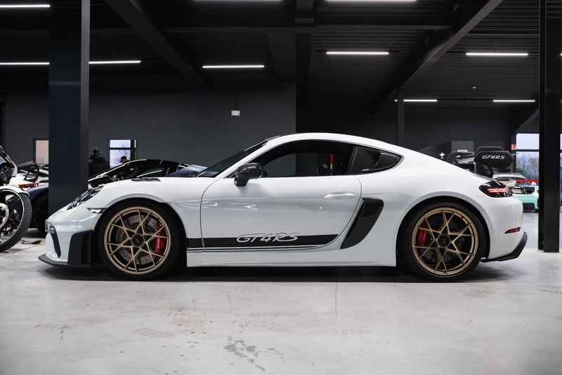 Porsche Cayman