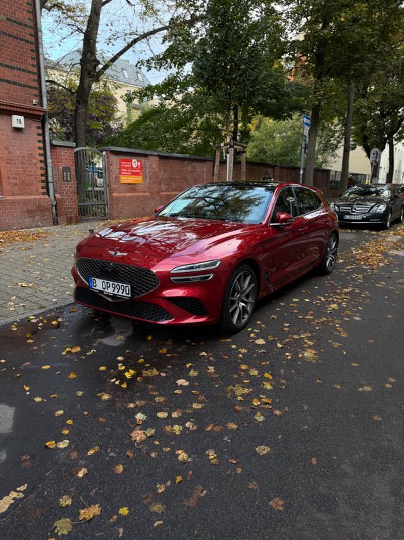 Genesis G70