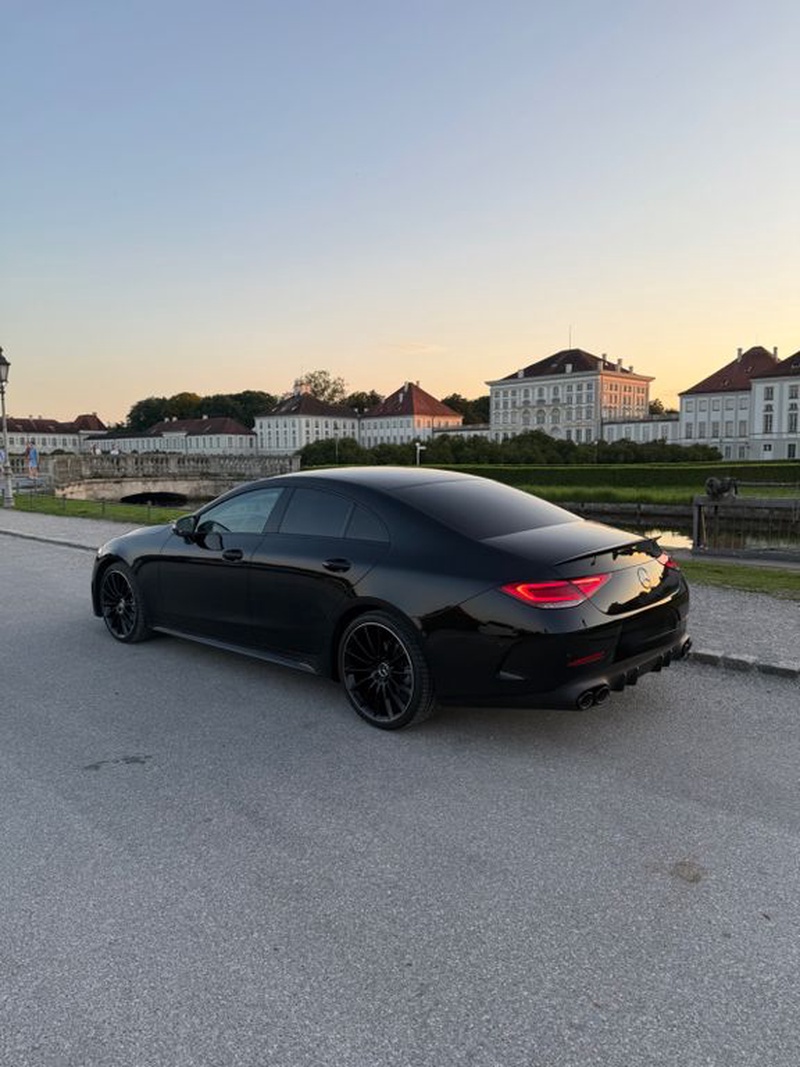 Mercedes-Benz CLS-Class