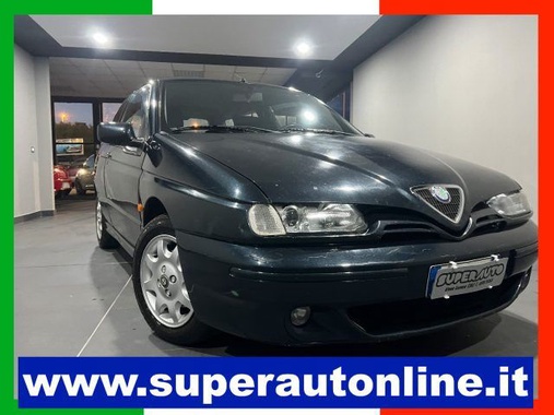 Alfa Romeo 145 2000