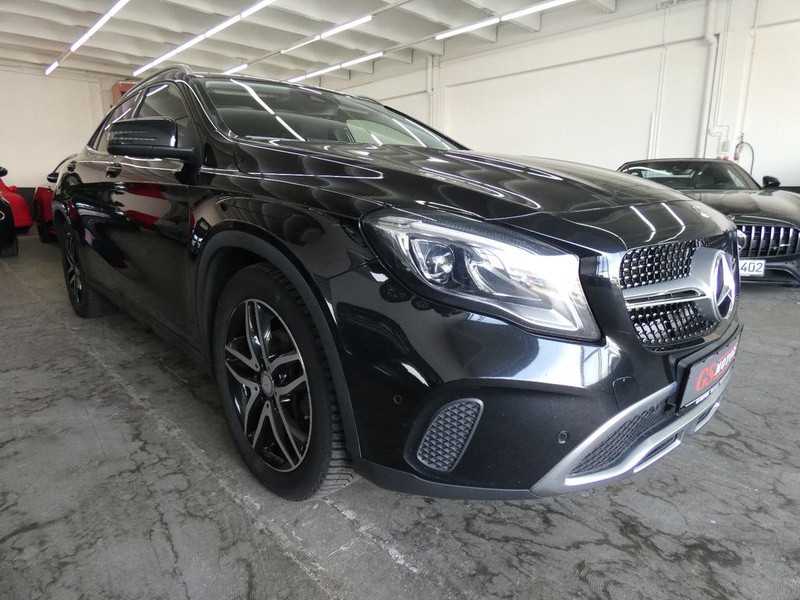 Mercedes-Benz GLA-Class