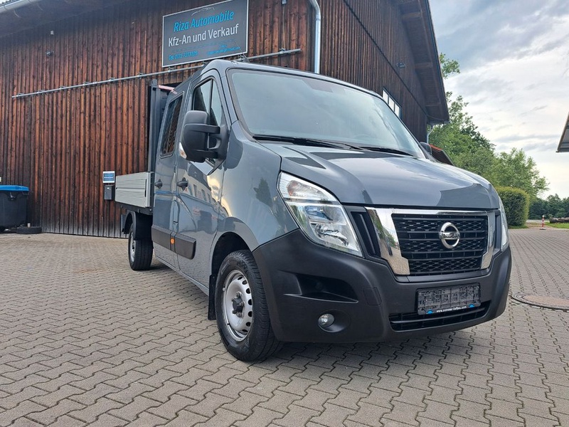 Nissan NV400