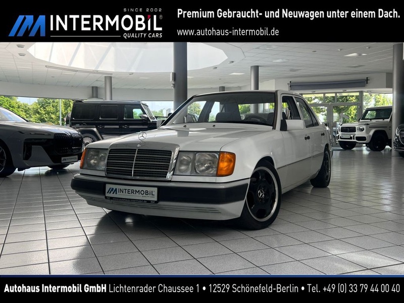 Mercedes-Benz 200