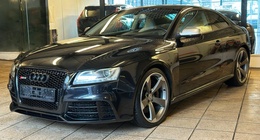 Audi RS5 2011