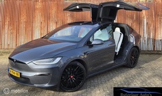 Tesla Model X 2022