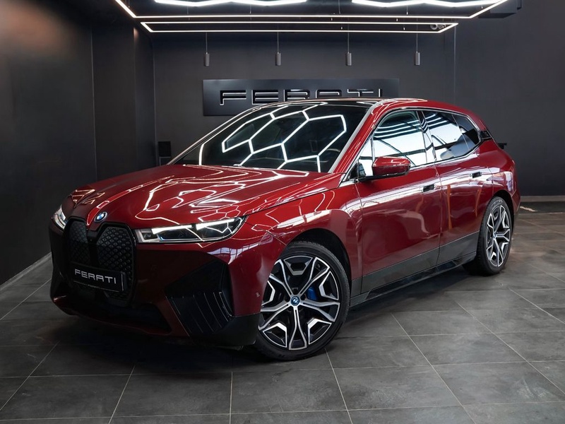 BMW iX