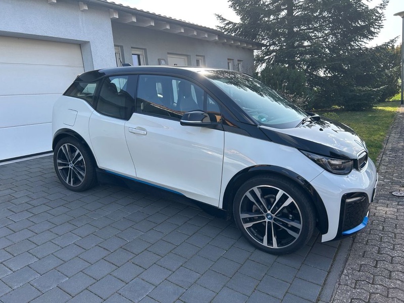 BMW i3