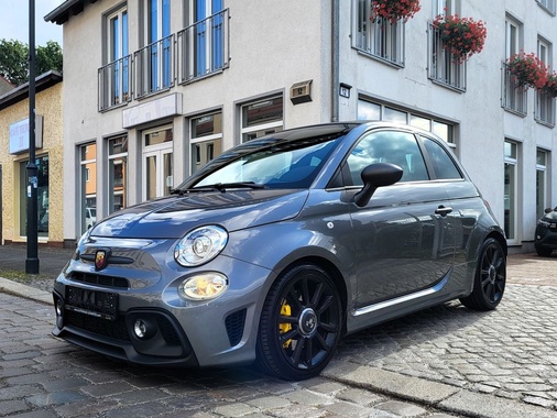Abarth 695C 2023