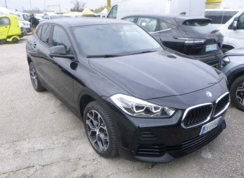 BMW X2