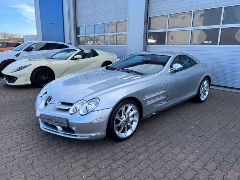 Mercedes-Benz SLR