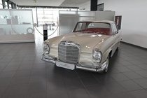 Mercedes-Benz 250 1966