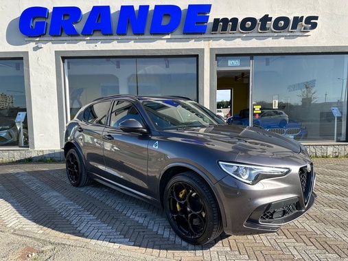 Alfa Romeo Stelvio 2021