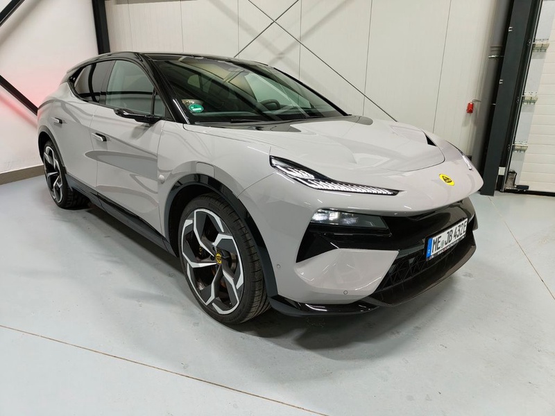 Lotus Eletre