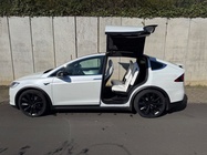 Tesla Model X 2020