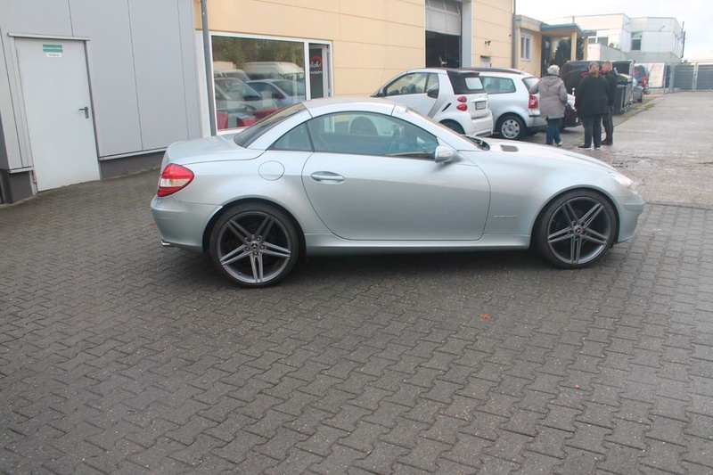 Mercedes-Benz SLK-Class