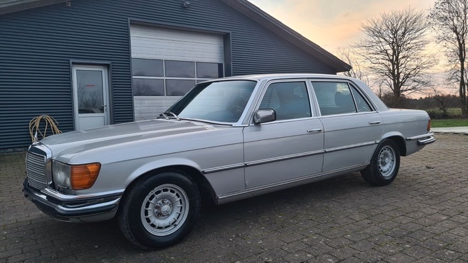 Mercedes-Benz 450 1975