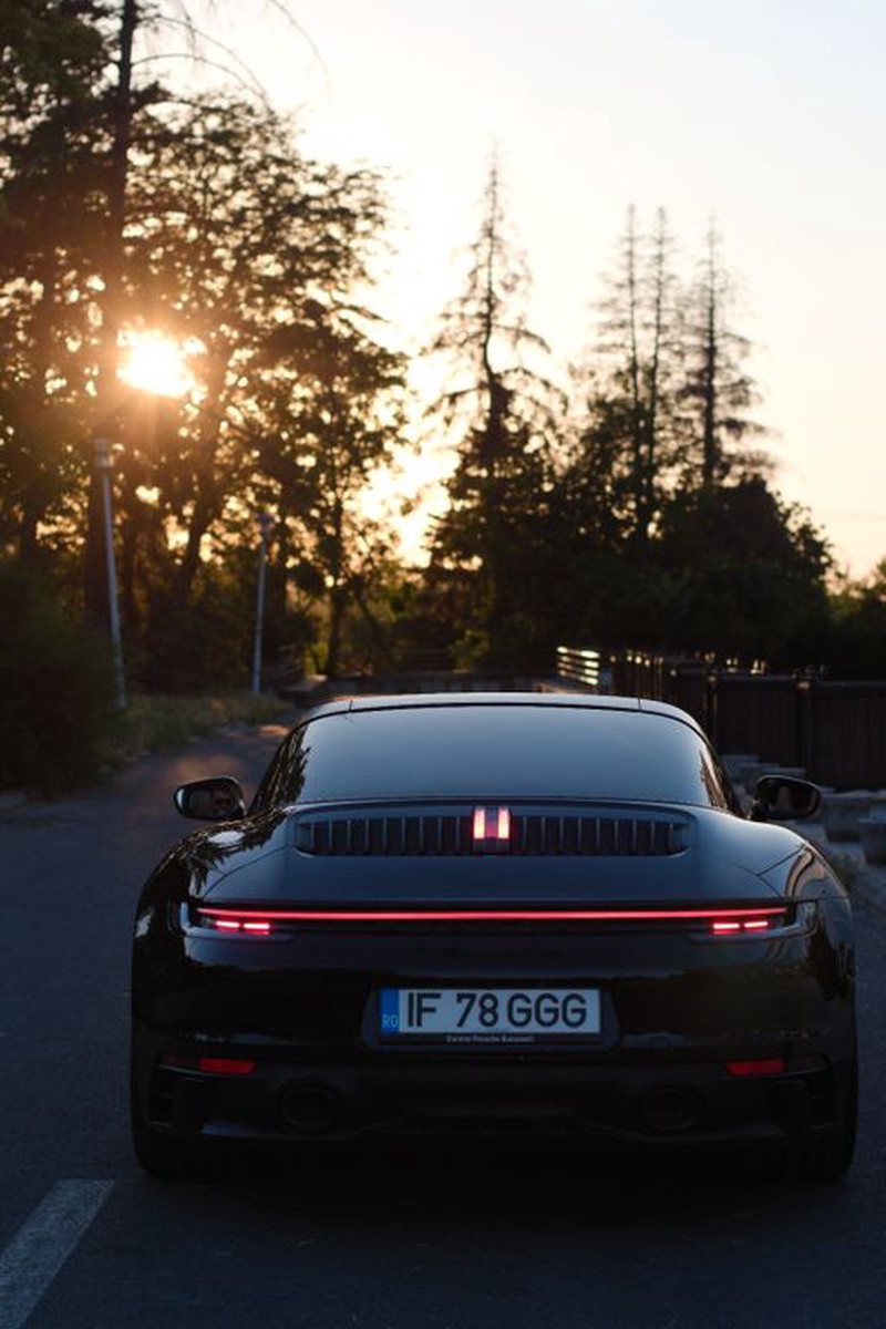 Porsche 992