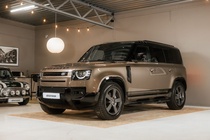 Land Rover Defender 2025