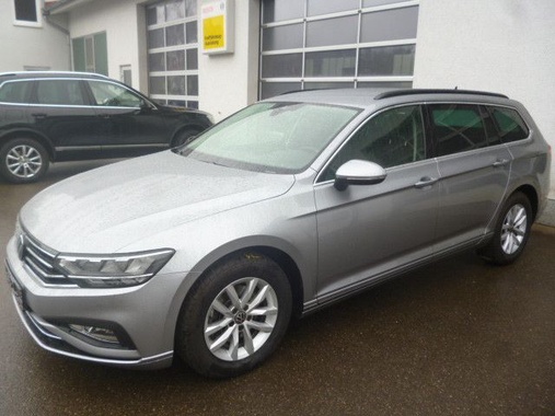 Volkswagen Passat 2023