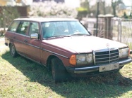 Mercedes-Benz 230 1985
