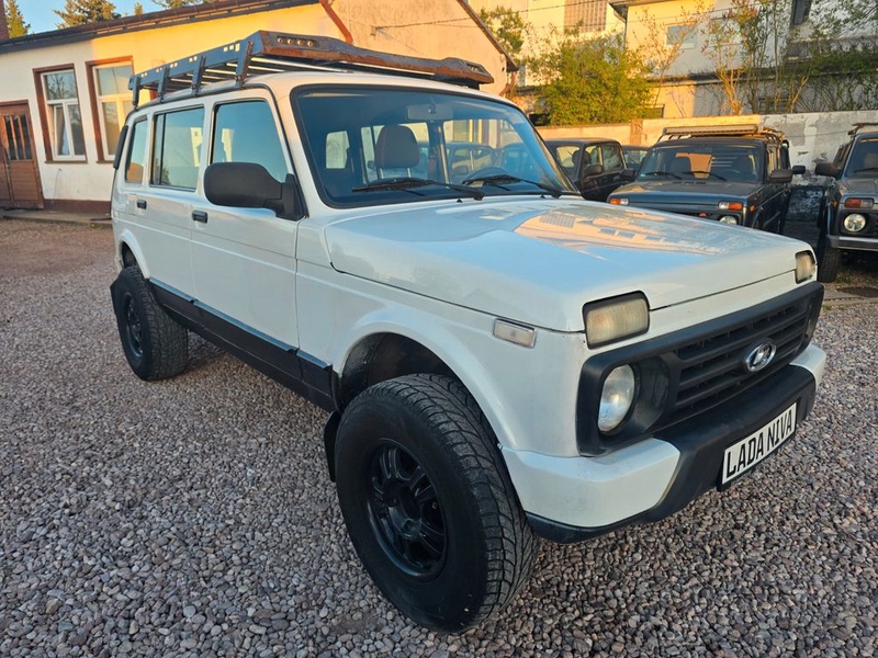 Lada Taiga