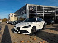 Alfa Romeo Stelvio 2023