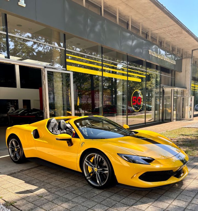 Ferrari 296