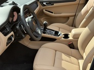 Porsche Macan 2025