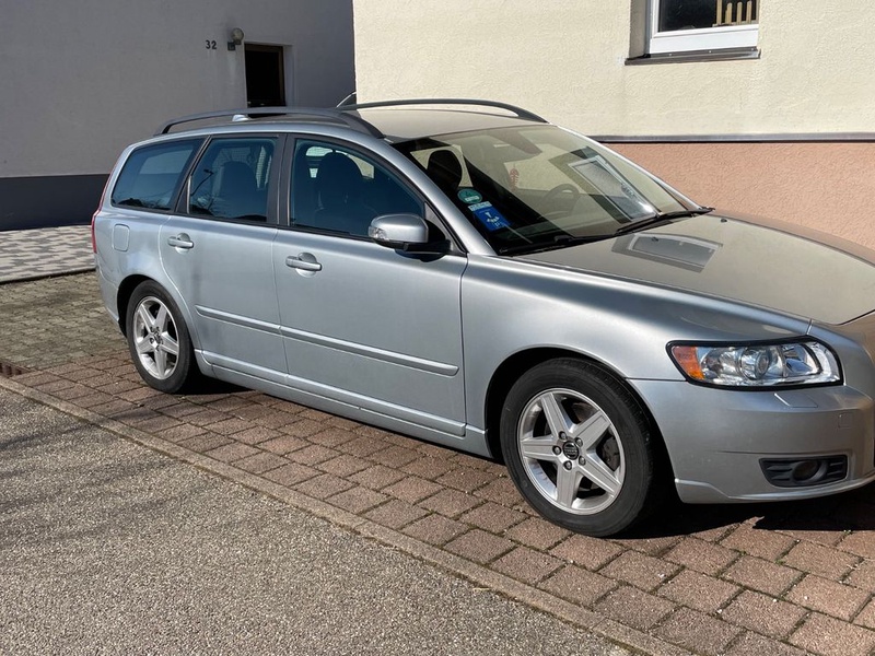 Volvo V50