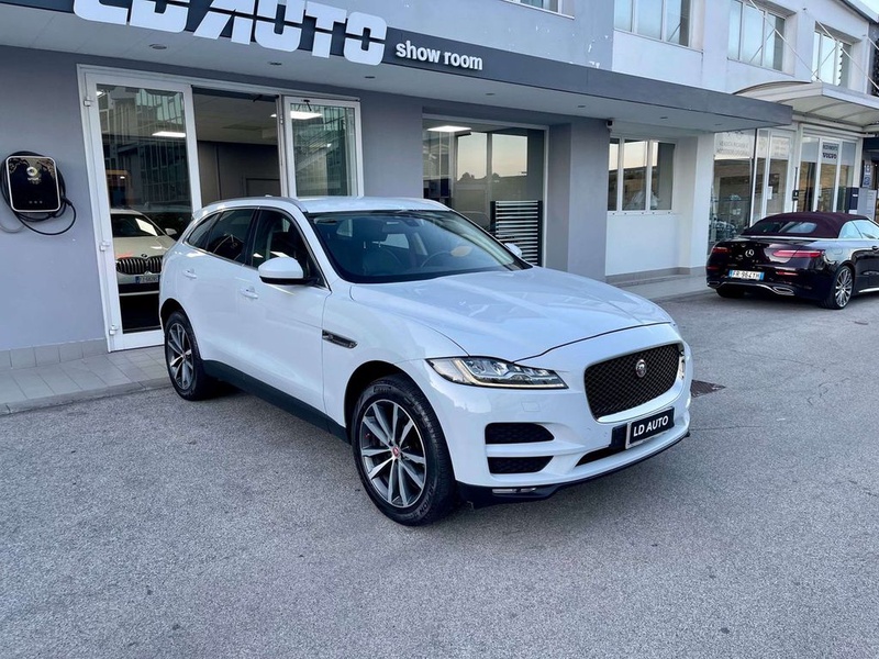 Jaguar F-Pace