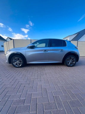 Peugeot 208 2022