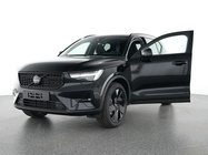 Volvo XC40 2025