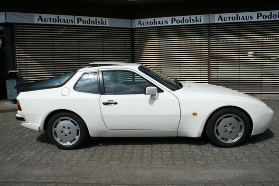 Porsche 944 1987