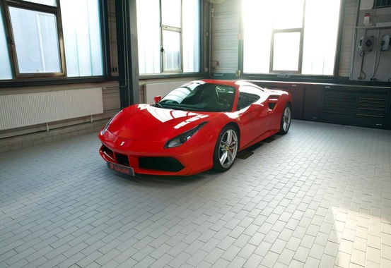 Ferrari 488 2016