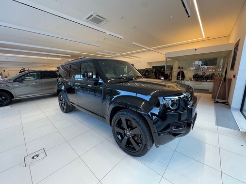 Land Rover Defender 2025