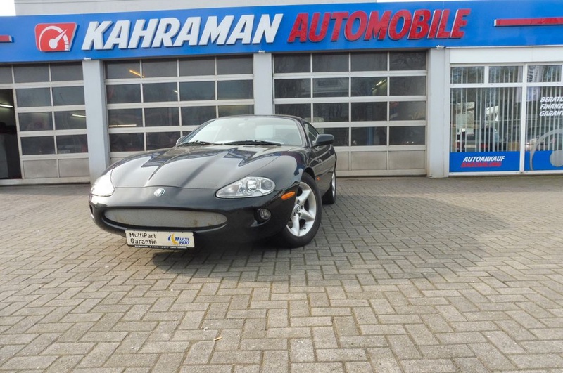Jaguar XK8