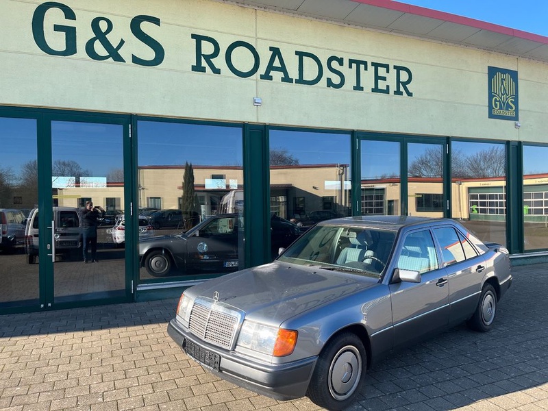 Mercedes-Benz 200