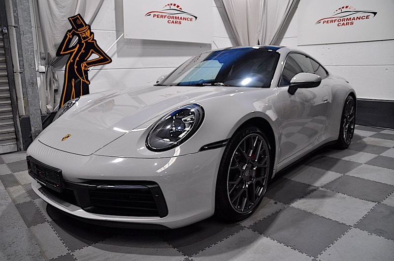 Porsche 992