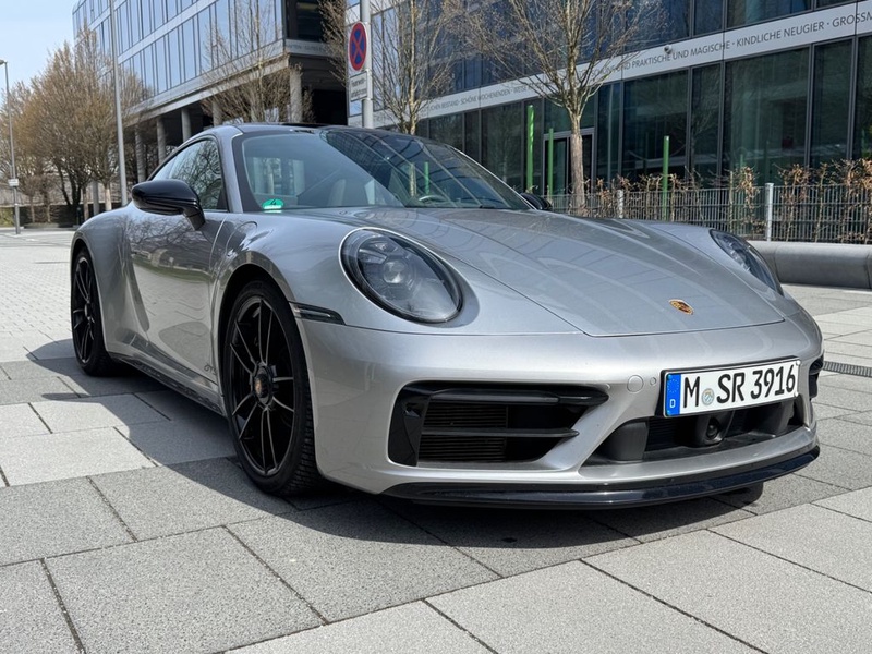 Porsche 992