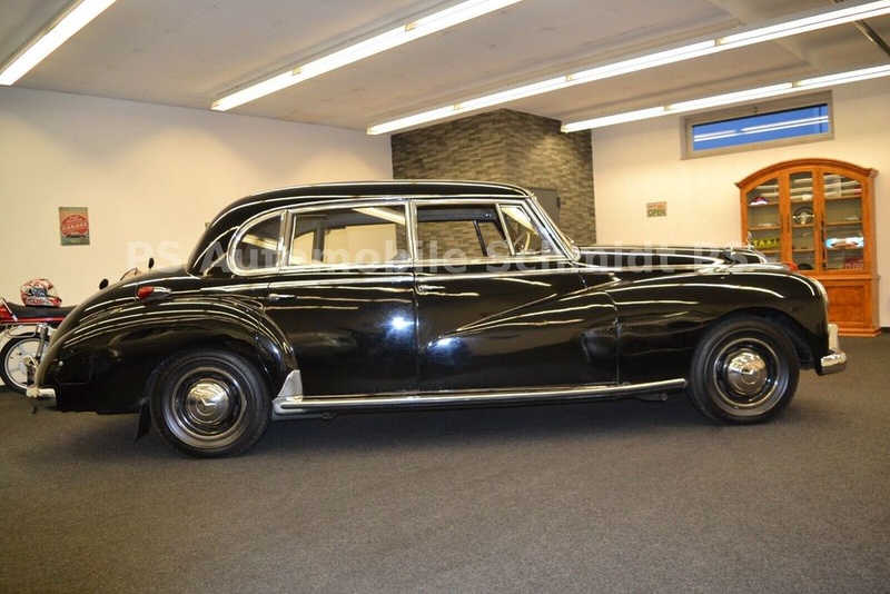 Mercedes-Benz 300