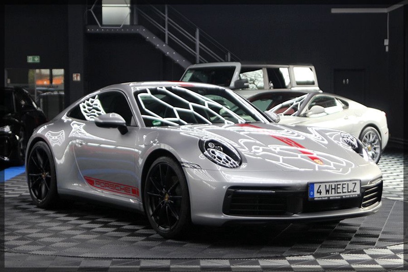 Porsche 992